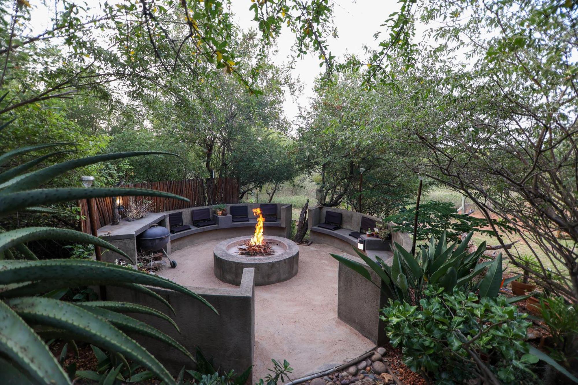Call Of The Wild Lodge Hoedspruit Exteriör bild
