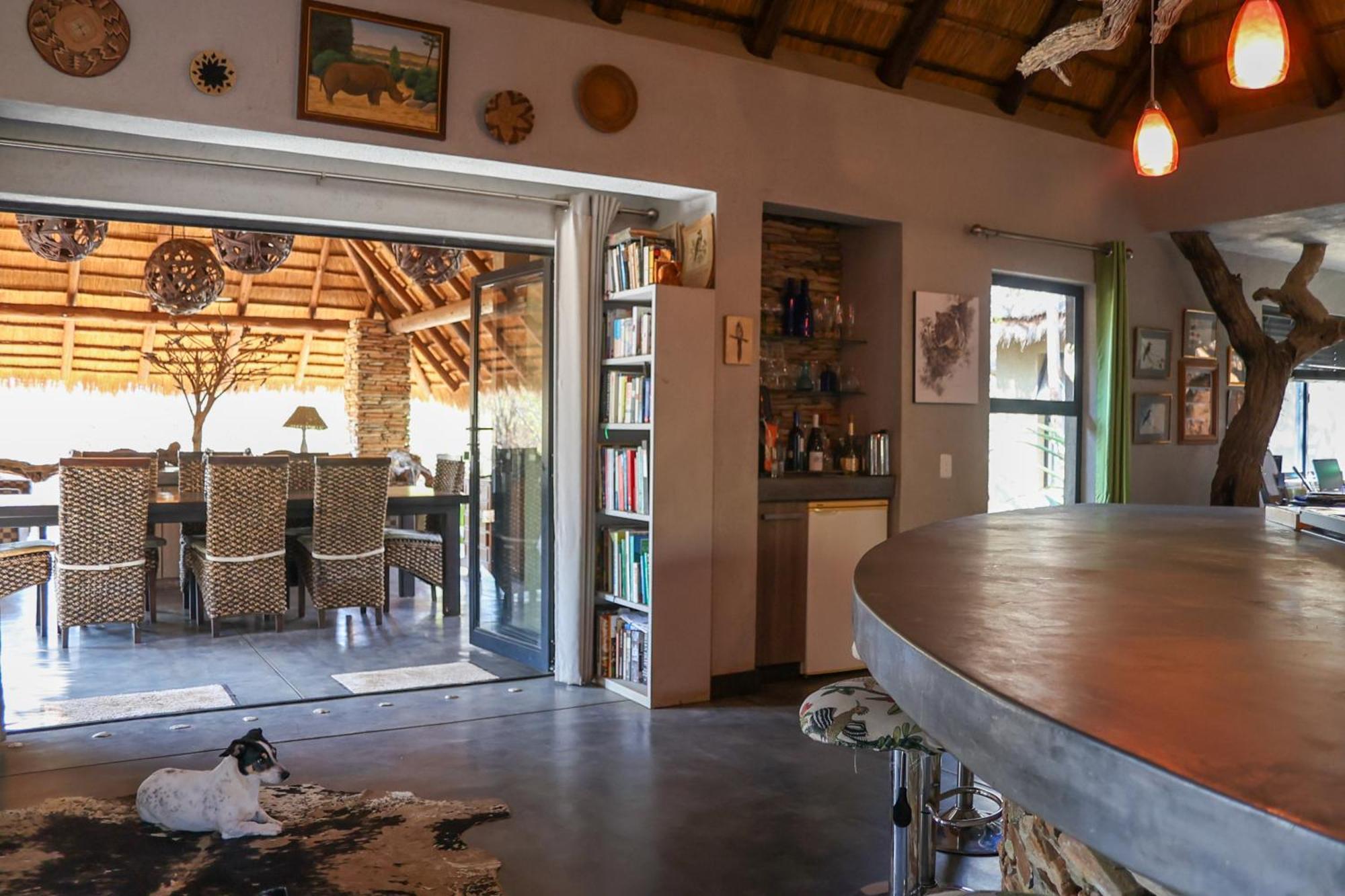 Call Of The Wild Lodge Hoedspruit Exteriör bild
