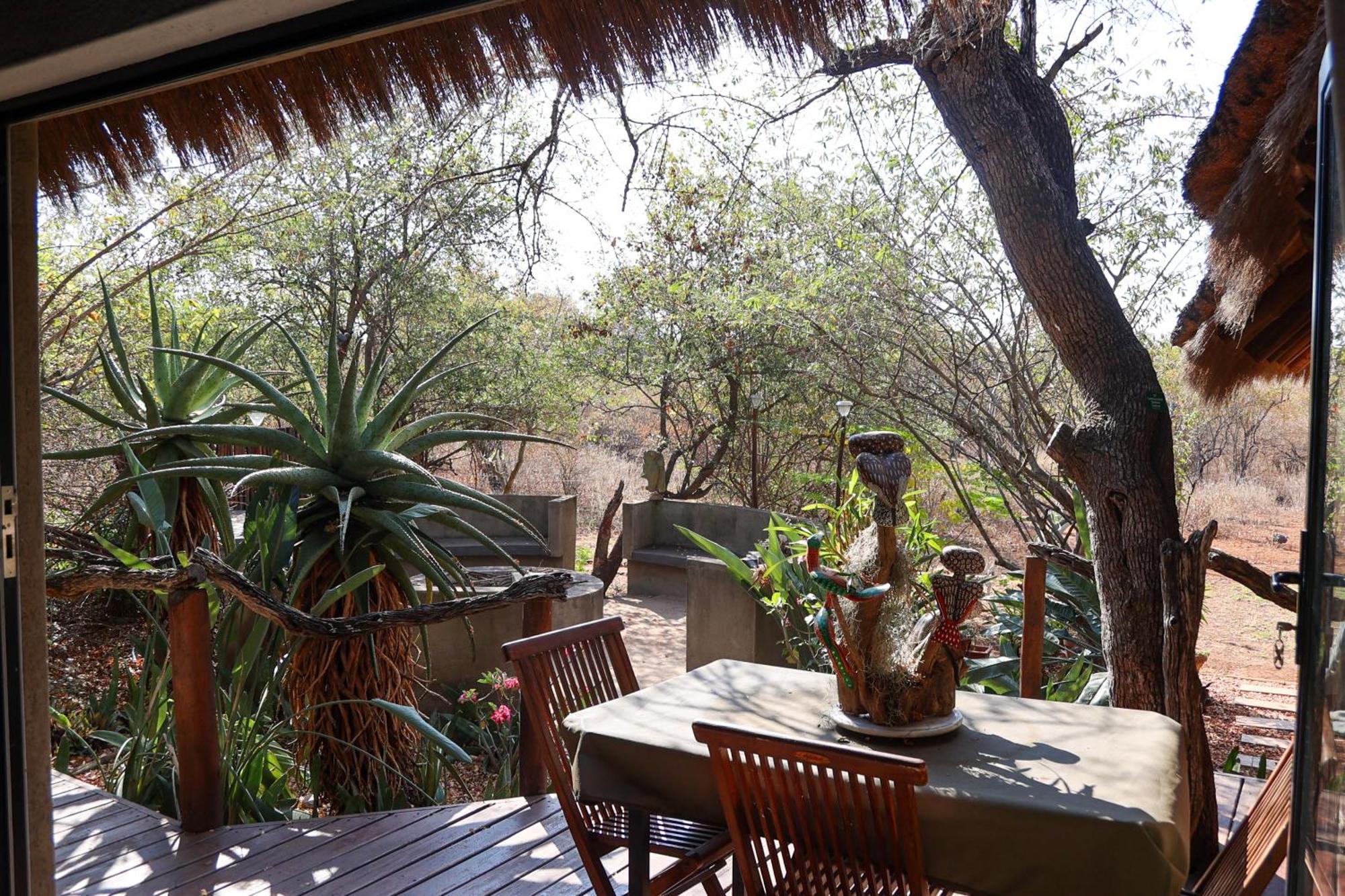 Call Of The Wild Lodge Hoedspruit Exteriör bild