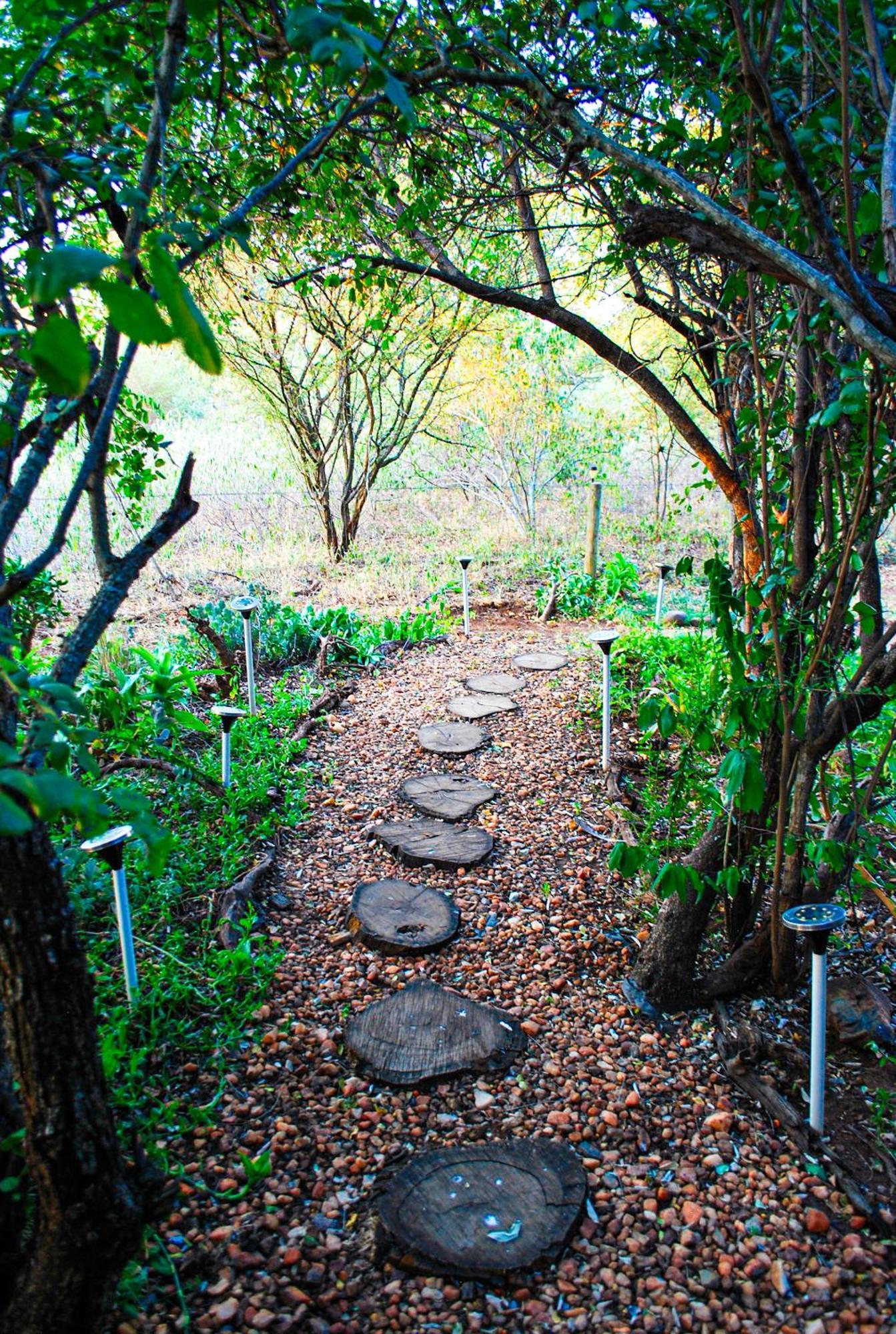 Call Of The Wild Lodge Hoedspruit Exteriör bild