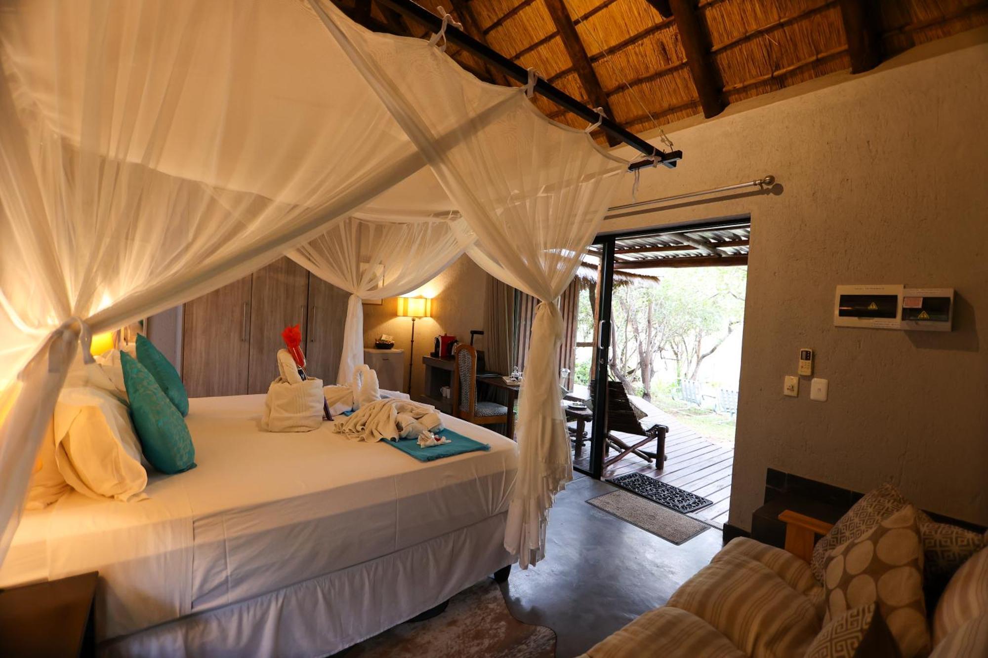Call Of The Wild Lodge Hoedspruit Exteriör bild